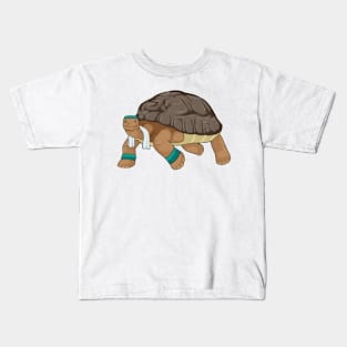 Turtle as Runner with Towel Kids T-Shirt